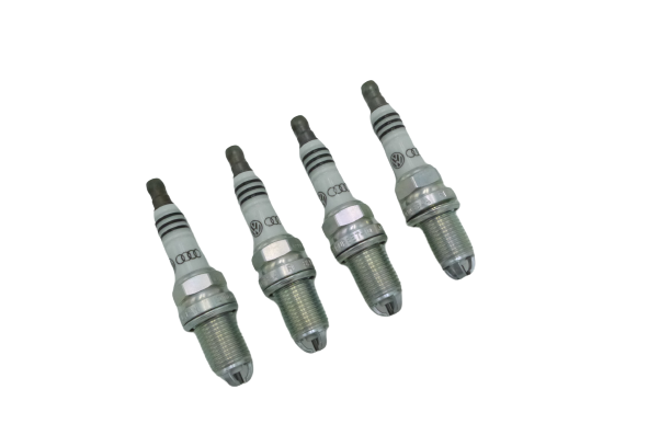 Original Audi Zündkerzen "SET" A4 A6 VW Golf SEAT Skoda 4 Zylinder